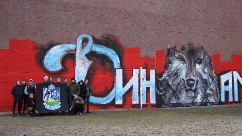 В Брянске нарисовали масштабные граффити