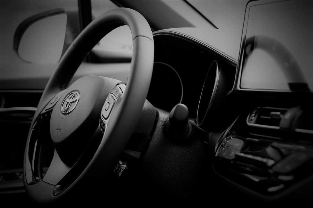 ООО «Тойота Мотор» объявляет о начале приема заказов на автомобиль Toyota Alphard