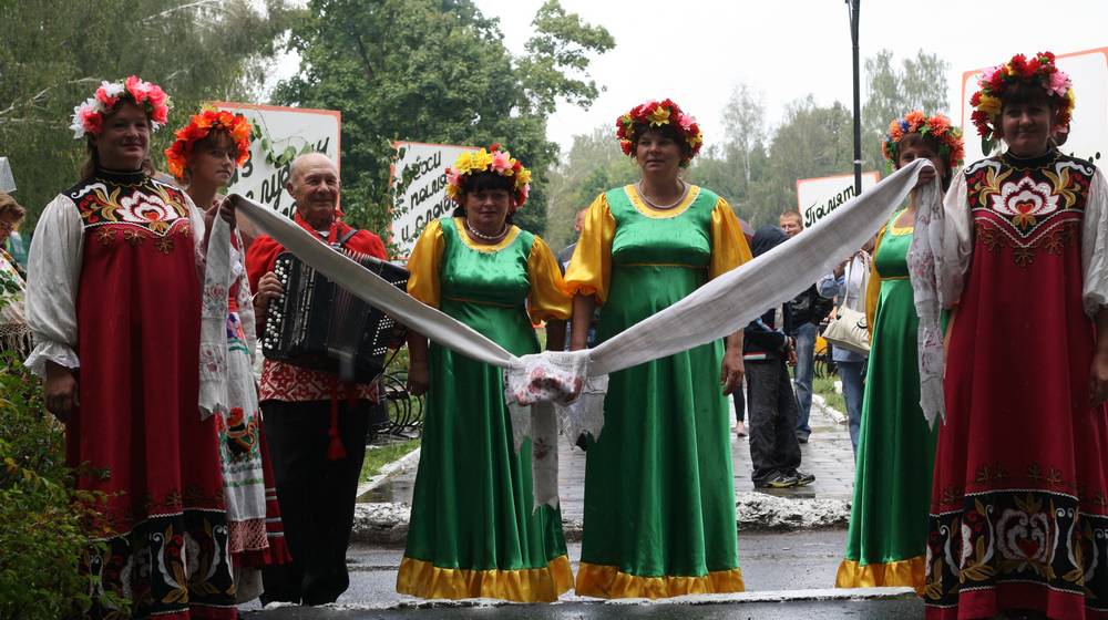 Локоть отпраздновал Спасовку