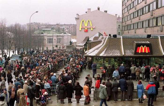 McDonalds в Брянске открылся – харчи стали религией