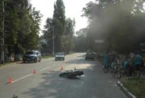 В Новозыбкове в ДТП с мопедом пострадали три человека