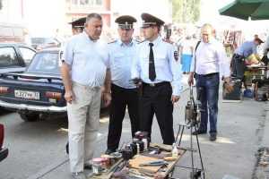 Мэр Брянска дал сражение водителям около Бежицкого рынка
