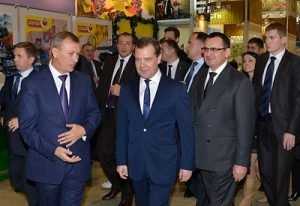 На встрече с Медведевым Денин пожаловался на небеса и дороги