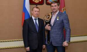 Брянский боец Виталий Минаков награжден медалью