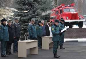 В Брянске пожарный автомобиль АЦ-25 стал памятником
