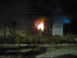 В Брянске огонь уничтожил склад