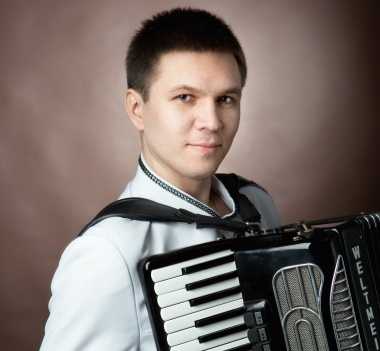 В Брянске прошёл концерт аккордеониста-виртуоза