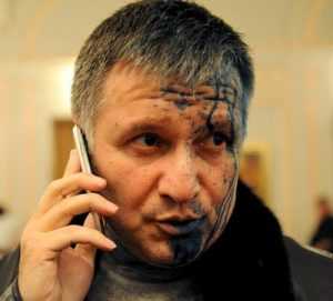Глава украинского МВД нашел след Путина в Донецке и ищет на Луне