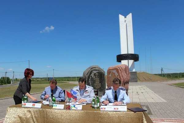 Украинцы отказались от славянского фестиваля у монумента Дружбы