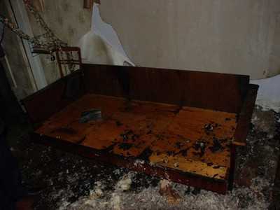 В Клинцах курильщик подпалил свою квартиру