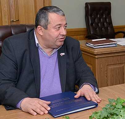 Брянского депутата Сахелашвили суд снял с выборов
