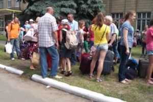 Беженцев из Донбасса украинские власти отправляют к черту на кулички