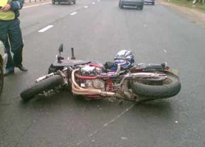 В Брянске мотоциклист сломал 12 рёбер, врезавшись в «Ауди»