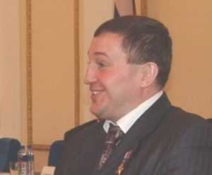 Бочаров и Потомский побеждают на губернаторских выборах
