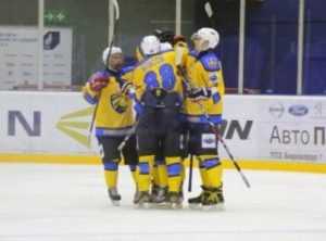 Хоккейный «Брянск» завершил выездную серию, обыграв «Тверичи»