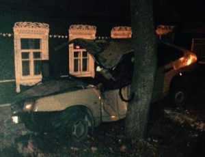 В Брянске пьяный водитель сломал позвоночник пассажиру
