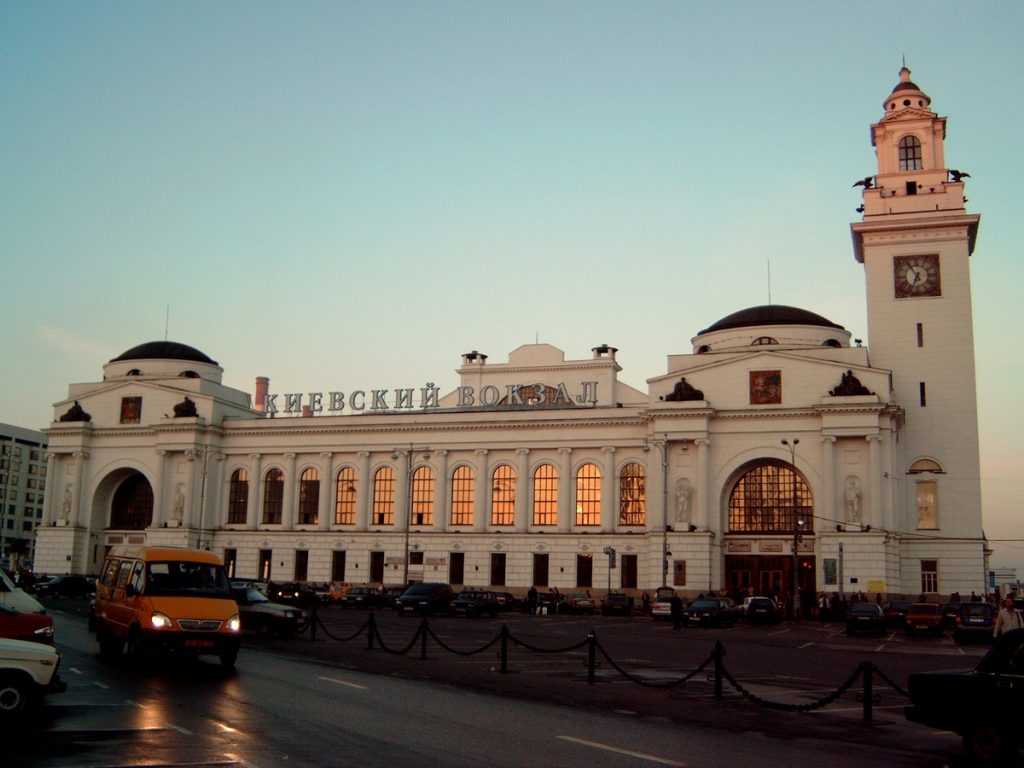 Брянец зарезал ремонтника на Киевском вокзале в Москве
