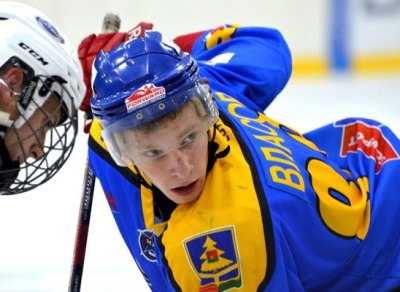 Хоккеисты «Брянска» вырвали победу у «Белгорода» в серии буллитов