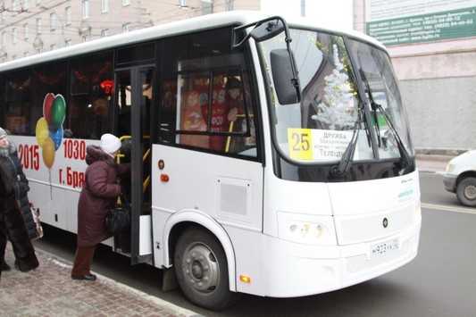 Власти купили для Брянска новый 64-местный автобус