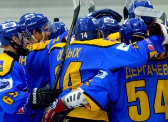 Хоккейный «Брянск» одолел «Варягов» двумя безответными шайбами