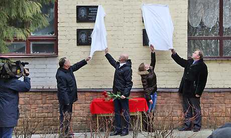 В Брянске открыли мемориальные доски  в честь погибших в Чечне студентов
