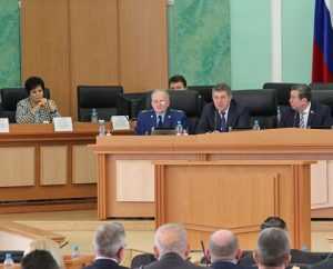 Брянский глава Александр Богомаз призвал не паниковать из-за кризиса