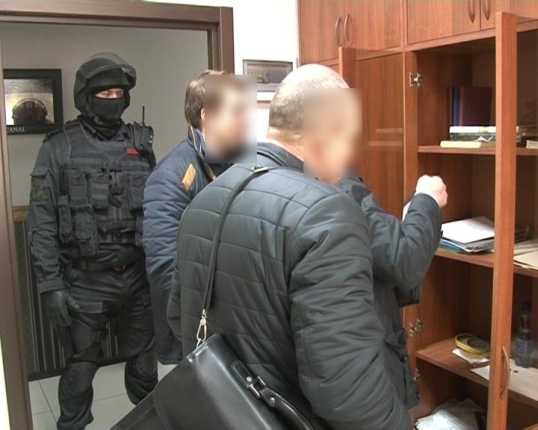Брянский ОМОН задержал восьмерых криминальных «банкиров»