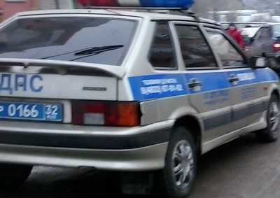 В Брянске таксист сбил студентов