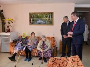 Брянский глава посетил дом-интернат в Дарковичах