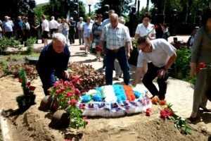 В брянском посёлке Навля похоронили девятерых неизвестных бойцов