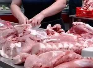 Брянские власти объявили войну уличным продавцам мяса