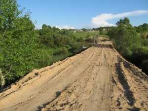Жителей брянского села насторожила новая плотина