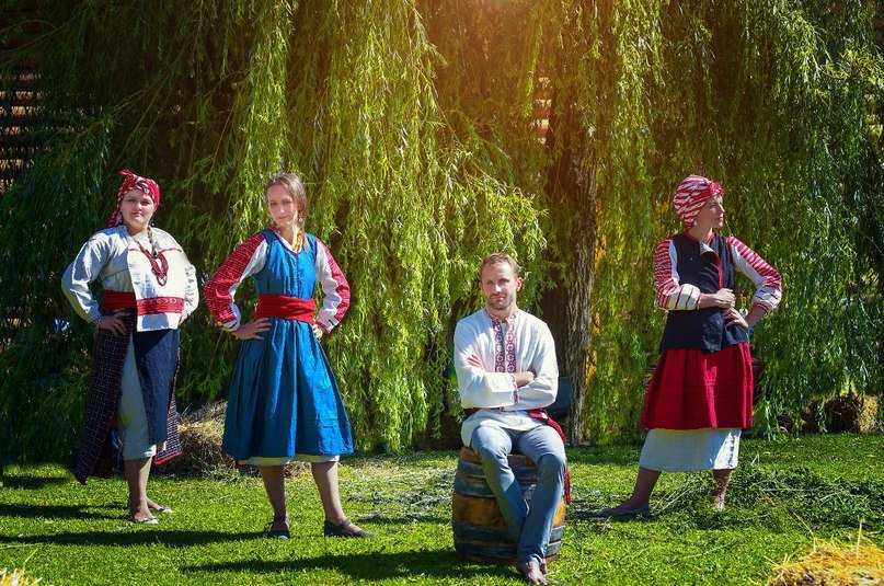 Брянский народный костюм стал символом возрождения русской культуры
