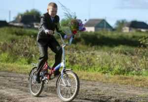 В Брянске пенсионер проломил голову школьнику-велосипедисту