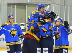 Хоккейный «Брянск» с трудом одолел «Белгород», забросив 6 шайб