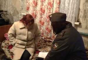 Брянская полиция задержала двух проституток со стажем и наркоманов