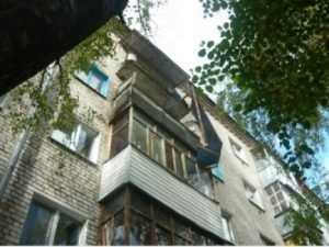 Брянский суд рассмотрит денежный спор по делу об обрушении балкона-убийцы