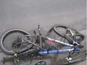 Брянский полицейский на переходе сбил велосипедиста