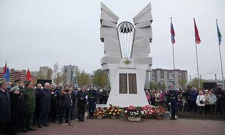 Брянцы побывали в Петербурге на открытии памятника псковским десантникам
