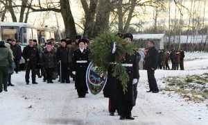 В брянской деревне захоронили останки неизвестного солдата