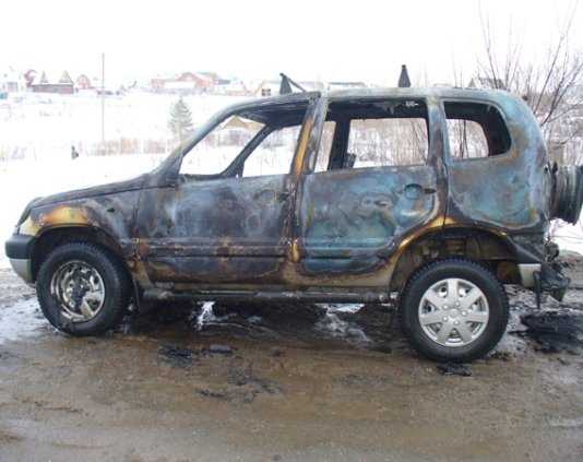 На брянских дорогах сгорели два автомобиля