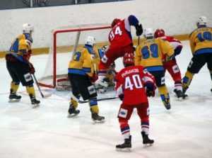 «Локо-Юниор» в очередной раз разбил хоккейный «Брянск»