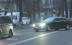 В погоне за попкорном семья Порошенко лихо прокатилась по Киеву