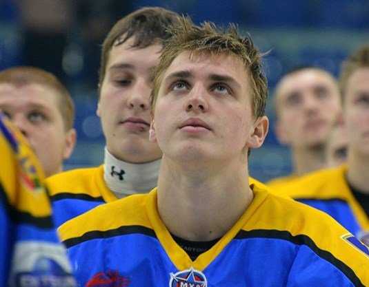 Хоккейный «Брянск» закончил год поражением