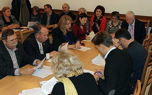 Власти Брянска одобрили план сокращения числа чиновников