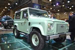 Выпущен последний Land Rover Defender