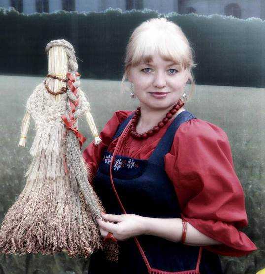 Куклы брянской мастерицы расскажут о народной культуре