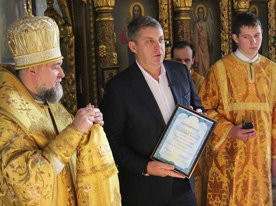 Брянский губернатор передал на Клинцовский собор 13 миллионов