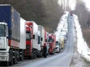 Брянские перевозчики заблокировали проезд украинским фурам