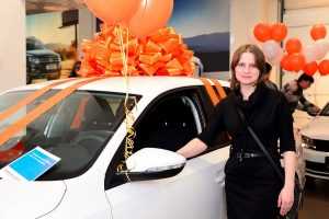 Покупательница брянского гипермаркета ОБИ выиграла «Фольксваген»